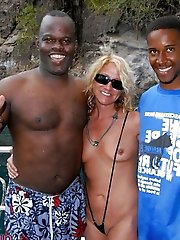 Mature women indulging in extramarital affairs al fresco