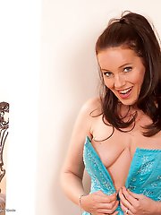 Mistress Marlyn from auntjudys.com gallery 5