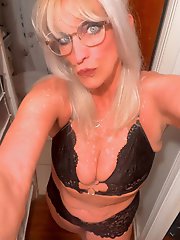 Half-naked explosive mature women posing.