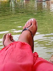 Mature females are spreading pussy