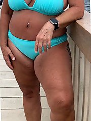 Fuck Toy Bikini Pics